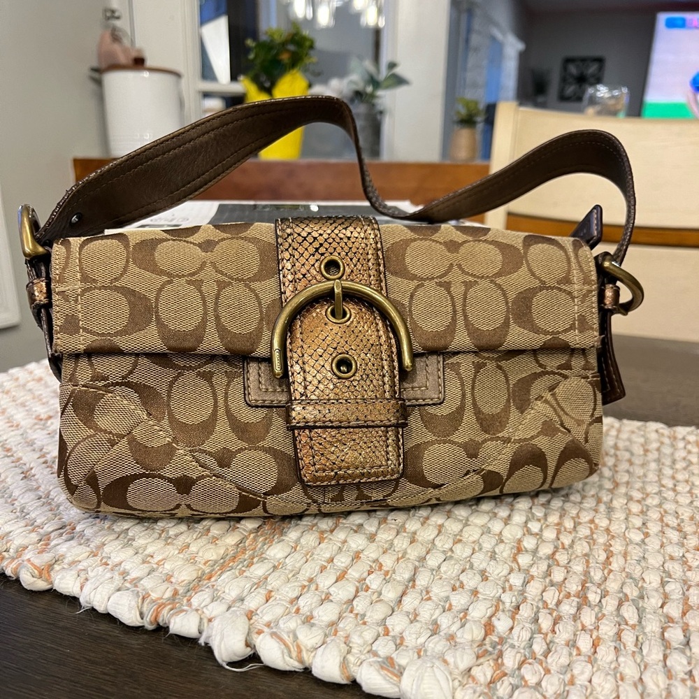 Coach small shoulder bag